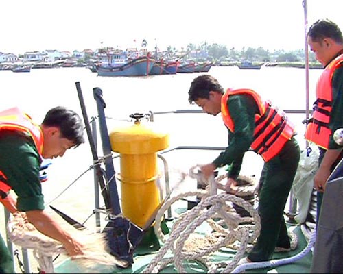 Miền Trung nơm nớp lo siêu bão HaiYan đổ bộ - 12