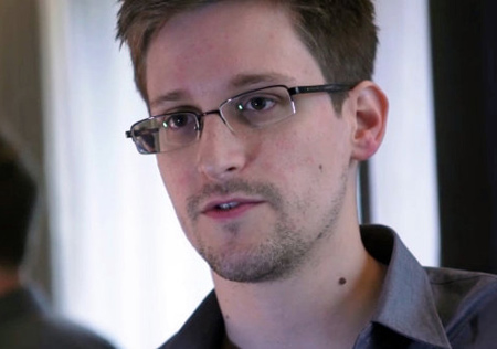 Snowden "lừa" đồng nghiệp cũ để lấy tài liệu mật - 1