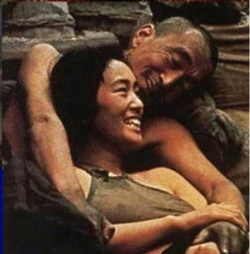 Những cảnh nóng không bị 'hứng đá' - 6