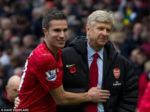 Moyes “chê” Ozil, Wenger vẫn nhớ Persie - 2