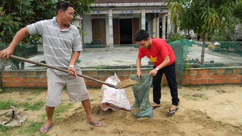 Dân miền Trung bắt đầu chạy siêu bão HaiYan - 5