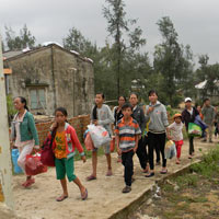 Tin tức trong ngày - Thủ tướng: Chủ động cho HS nghỉ học tránh bão