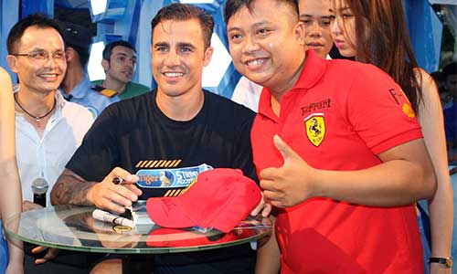 Cannavaro động viên U19 Việt Nam - 6