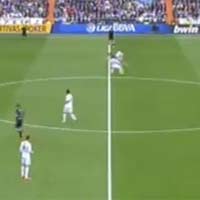 Bóng đá - Video: Penalty tranh cãi cho Real