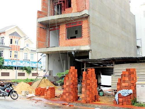 Thiết kế, xây dựng: Chật vật tìm khách cuối năm - 1