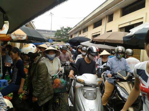 "Cháy chợ" thực phẩm trước siêu bão Haiyan - 2