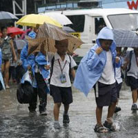 Tin tức trong ngày - Siêu bão Haiyan: Hà Nội cho học sinh nghỉ học