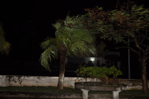 Trực tiếp: Bão Haiyan áp sát Hải Phòng, Quảng Ninh - 6