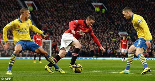 Rooney “cày nát” hàng thủ Arsenal - 1