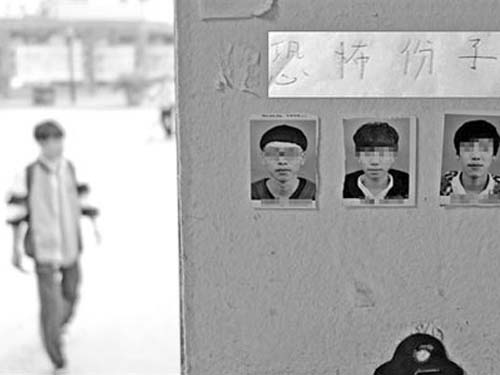 Trung Quốc: Học trò hư bị “dán mác” khủng bố - 1