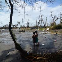 Tin tức trong ngày - Thế giới giúp Philippines vượt qua thảm họa