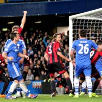 Bóng đá - Chelsea: Mourinho vá trên, thủng dưới