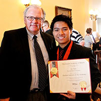 Bạn trẻ - Cuộc sống - Chàng trai Việt được vinh danh tại Mỹ