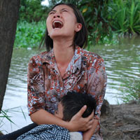 - Ngọc Lan bị phụ tình trong “Thuyền giấy”