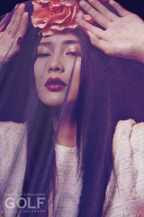 Người đẹp lai dịu dàng suối tóc mềm - 9
