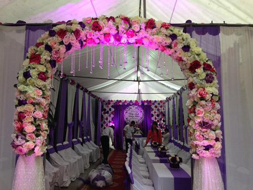 Thủy Anh liên tục hôn Đăng Khôi trong lễ cưới - 15