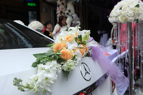 Thủy Anh liên tục hôn Đăng Khôi trong lễ cưới - 2