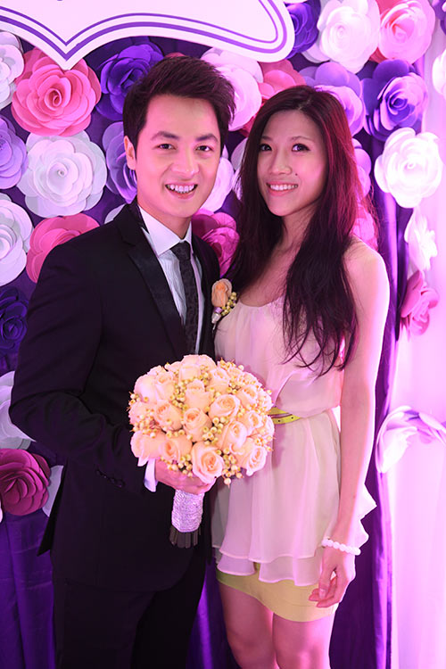 Thủy Anh liên tục hôn Đăng Khôi trong lễ cưới - 10