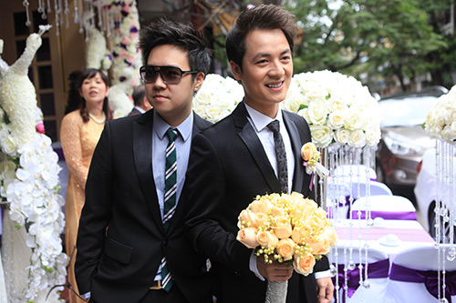 Thủy Anh liên tục hôn Đăng Khôi trong lễ cưới - 16