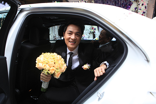 Thủy Anh liên tục hôn Đăng Khôi trong lễ cưới - 18