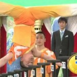 Phi thường - kỳ quặc - Clip: Kung-fu leo 15 bậc cầu thang bằng đầu