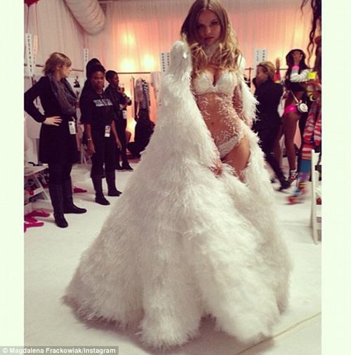 Đột nhập hậu trường Victoria's Secret show - 5