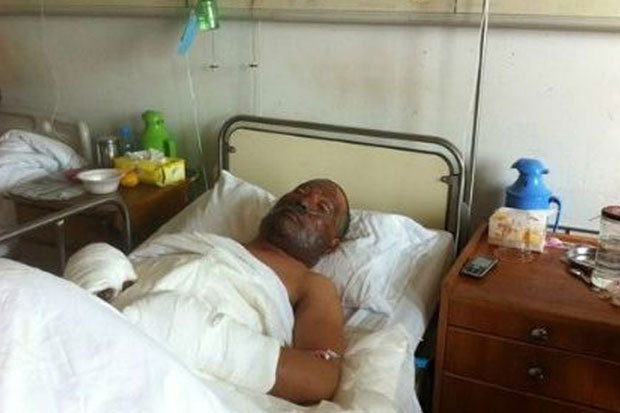 TQ: Bị mẹ bắt uống xăng, con vật lộn với tử thần - 2