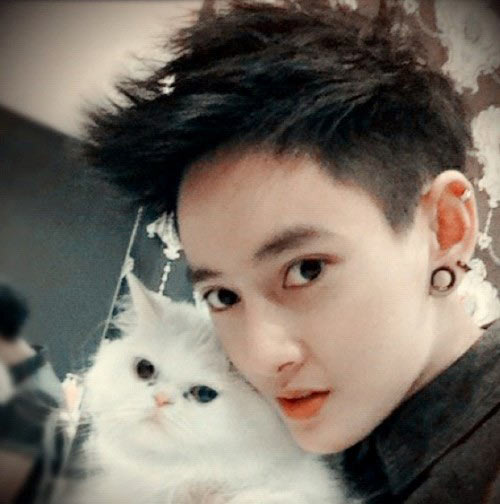 Các sao nữ đồng tính "nóng" nhất màn ảnh Thái - 16