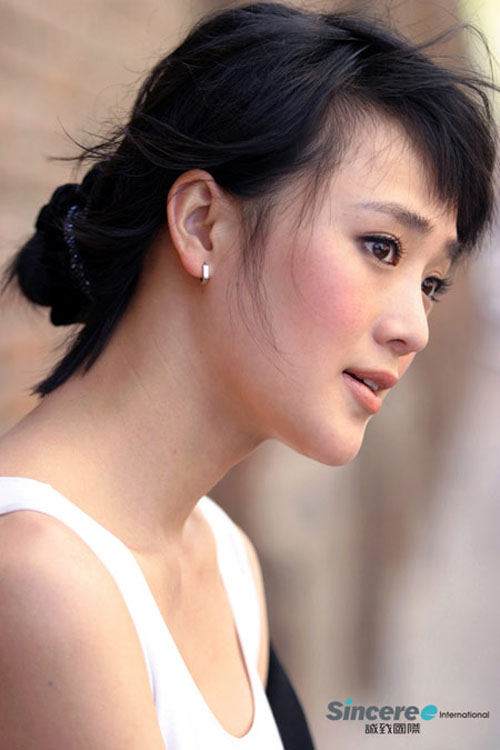 Hé lộ người đóng thế cảnh nóng cho Củng Lợi - 9