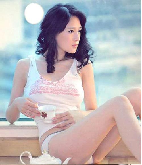 Hé lộ người đóng thế cảnh nóng cho Củng Lợi - 2