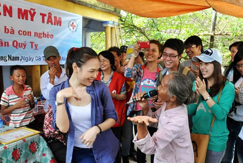 5 sao nữ độc thân giàu kếch xù - 6
