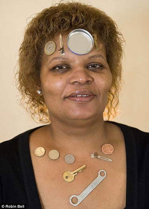 Kỳ lạ với những "người nam châm" - 8