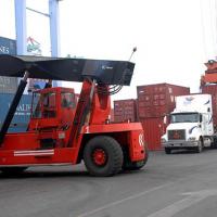 Thị trường - Tiêu dùng - Doanh nghiệp nội: Làm thuê trên sân nhà