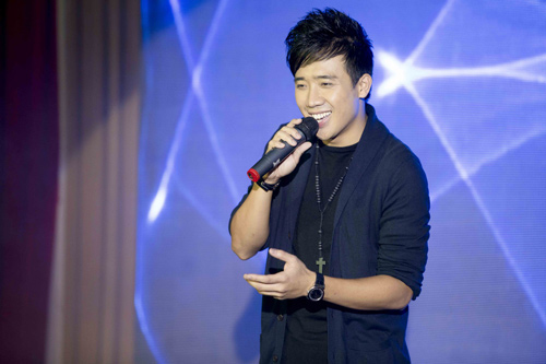 Hoa hậu Diễm Hương trổ tài múa Khmer - 3