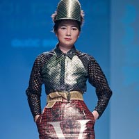 Xu hướng thời trang - Thúy Vinh khoe eo thon ngày “tái xuất”