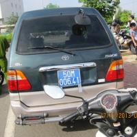 Pháp luật - Đi xe biển số xanh... đòi nợ