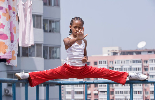 Video: Đệ tử Thành Long đánh karate - 2