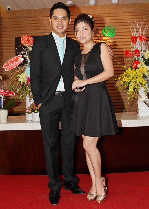 "Gái 2 con" Ốc Thanh Vân ngày càng quyến rũ - 5