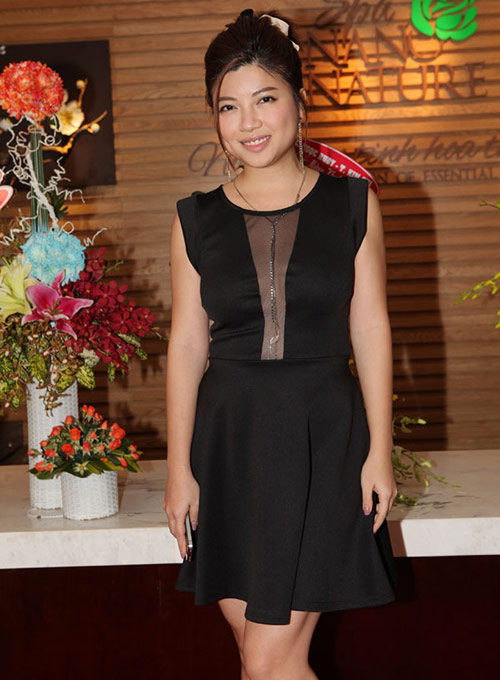 "Gái 2 con" Ốc Thanh Vân ngày càng quyến rũ - 7