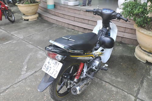 Đang thử thách vẫn “xơi” xe! - 2