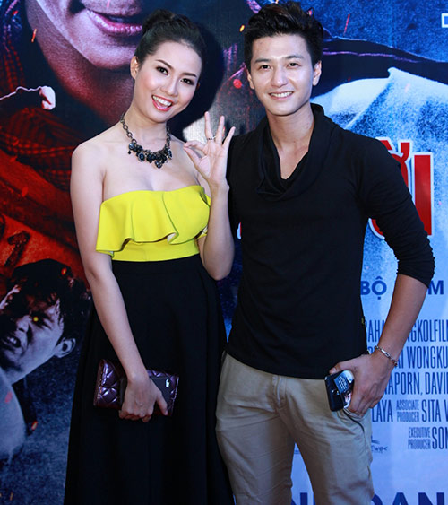 Tình cũ Bùi Anh Tuấn tươi rói nổi bật - 4