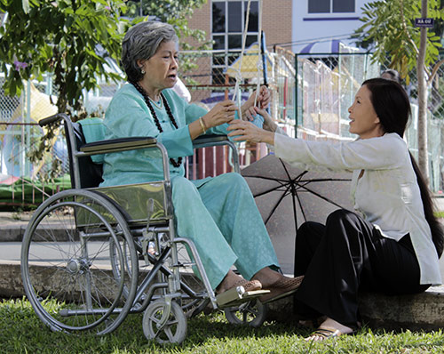 NSƯT Kim Xuân xúc động vào vai ô sin - 10