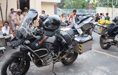 TP.HCM: Tạm giữ 10 mô tô “khủng” biển số ngoại - 3