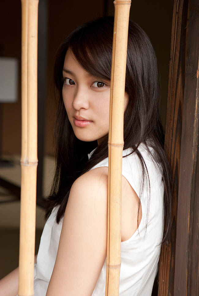 Emi Takei hoạt động nhiều trong lĩnh vực phim truyền hình và đặc biệt là bộ phim điện ảnh “Rurouni Kenshin” (2012).
