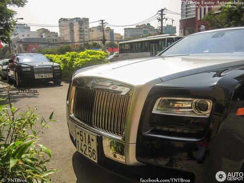 Báo Tây “ngất ngây” với siêu xe ở Việt Nam - 13