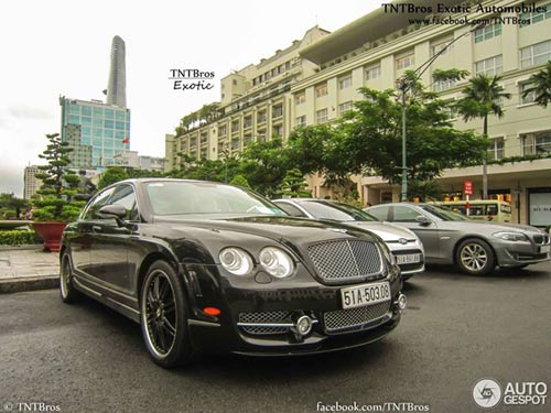 Báo Tây “ngất ngây” với siêu xe ở Việt Nam - 4