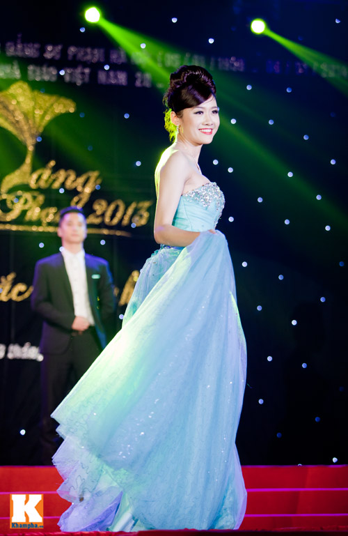 Nữ sinh Sư phạm duyên dáng khoe tài sắc - 12