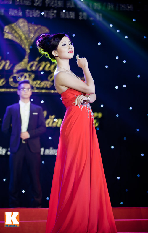 Nữ sinh Sư phạm duyên dáng khoe tài sắc - 11