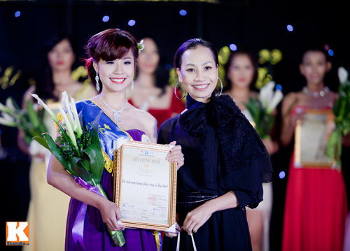 Nữ sinh Sư phạm duyên dáng khoe tài sắc - 4