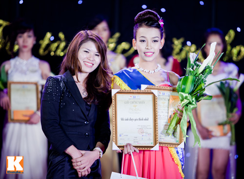 Nữ sinh Sư phạm duyên dáng khoe tài sắc - 7